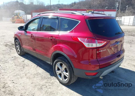 2016 Ford Escape Se z USA, uszkodzony, nr VIN 1FMCU9G95GUC38337